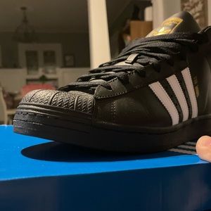 Adidas pro 11.5